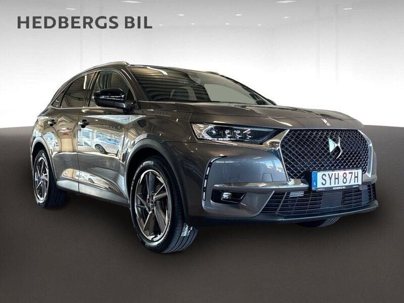 Grå Begagnad 2022 DS Automobiles DS7 Crossback Performance SUV | 399 900 kr - Bild 1/4