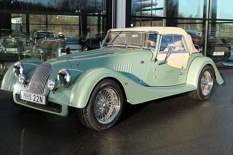 Ljusgrön Ny 2025 Morgan Plus Cab | 1 279 000 kr - Bild 1/4
