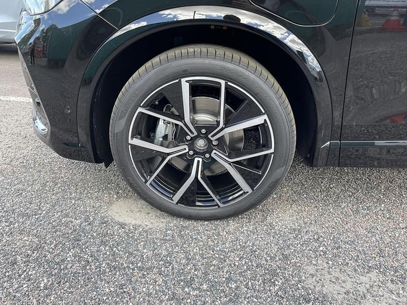 Ny VW Tiguan R-line 272 HK (200 kW) 2025 Svart SUV