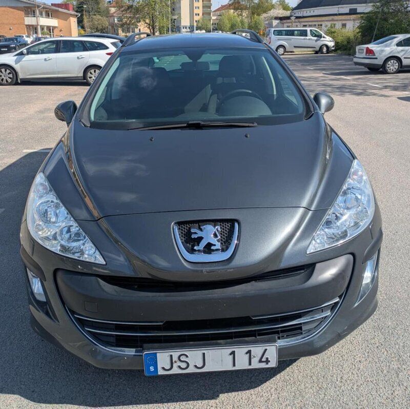 Grå Begagnad 2009 Peugeot 308 Kombi | 31 000 kr (Marknadspris) - Bild 1/4