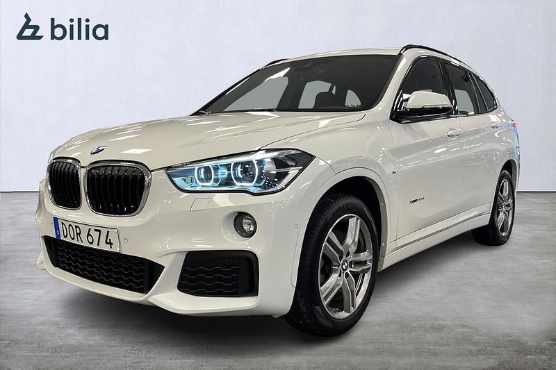 Vit Begagnad 2016 BMW X1 M Sport SUV | 249 000 kr (Lite dyr) - Bild 1/4