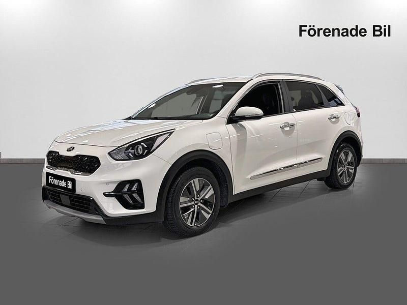 Vit Begagnad 2021 Kia Niro Advance SUV | 214 900 kr (Marknadspris) - Bild 1/4