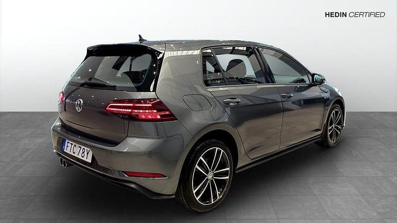 Begagnad VW Golf VIII GTE 204 HK (150 kW) 2020 Grå