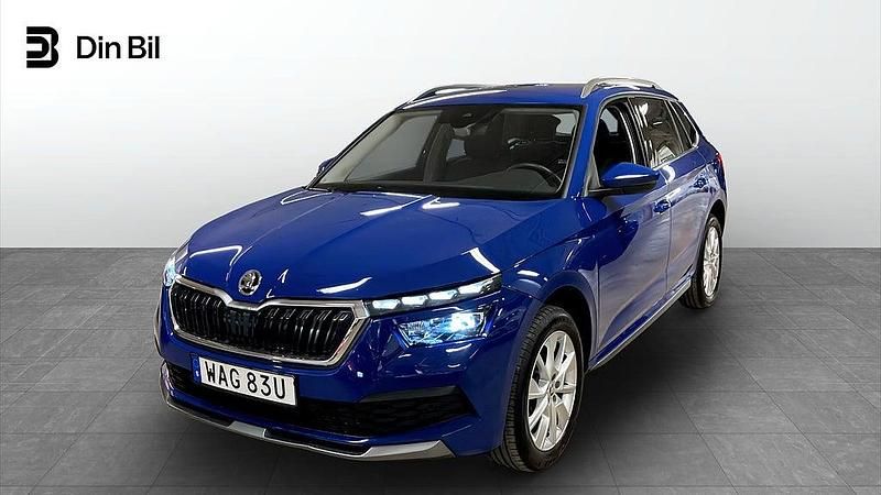 Energy blue Begagnad 2023 Skoda Kamiq Style SUV | 254 900 kr (Marknadspris) - Bild 1/4