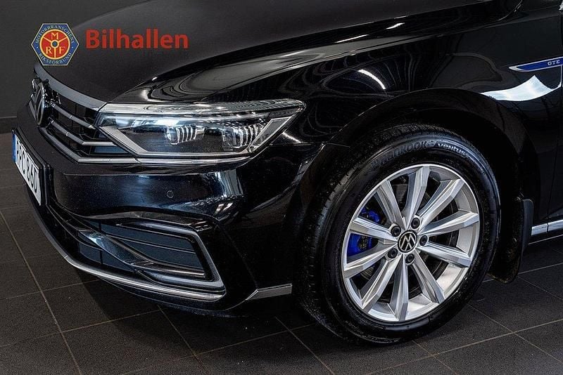 Begagnad VW Passat GTE 218 HK (160 kW) 2021 Svart Kombi