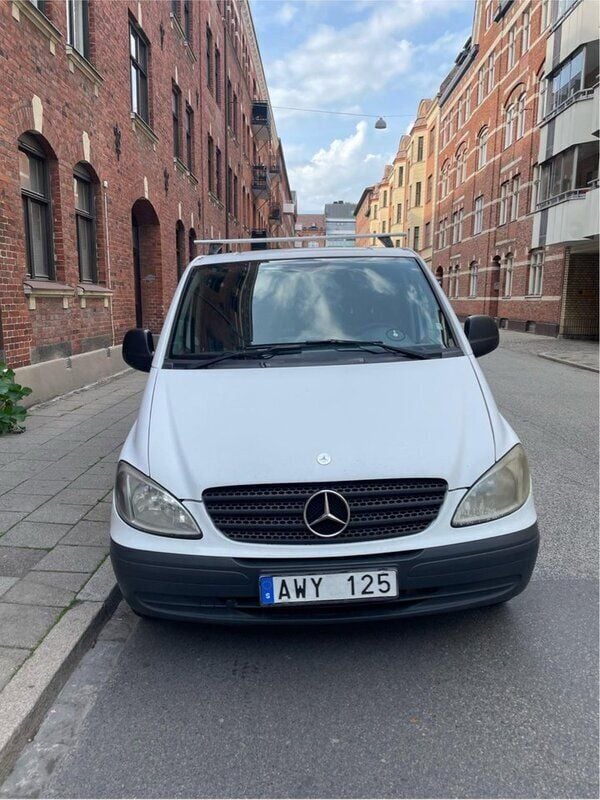 Vit Begagnad 2006 Mercedes Vito Minibuss | 29 000 kr (Marknadspris) - Bild 1/4