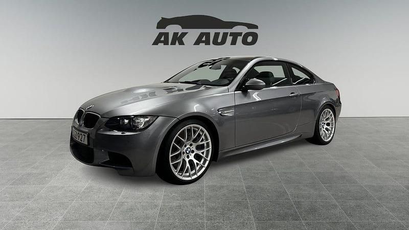 Begagnad BMW M3 Competition Edition 420 HK (308 kW) 2012 Grå Sportkupé