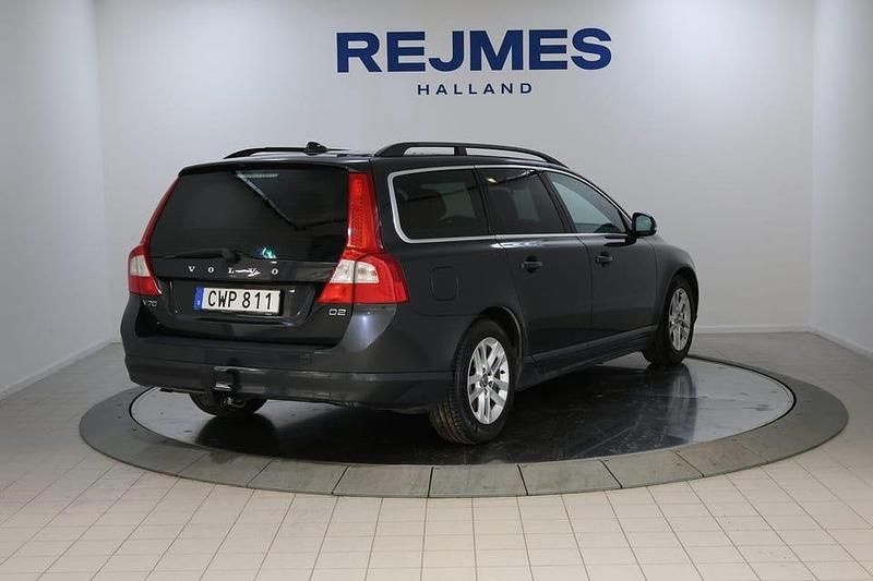 Begagnad Volvo V70 Momentum 116 HK (85 kW) 2013 Grå Kombi