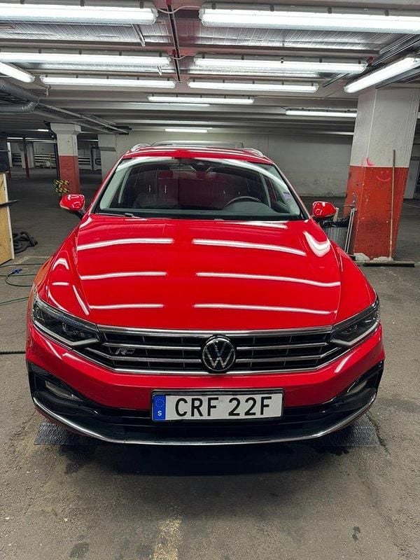 Röd Begagnad 2022 VW Passat GT Kombi | 285 000 kr (Bra pris) - Bild 1/4