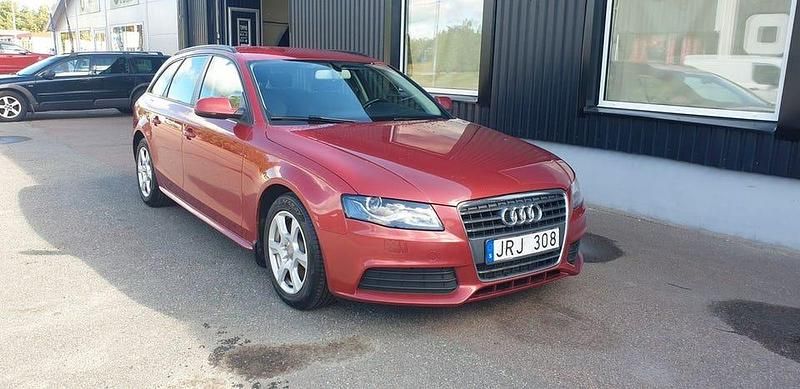 Begagnad Audi A4 136 HK (100 kW) 2010 Röd Kombi