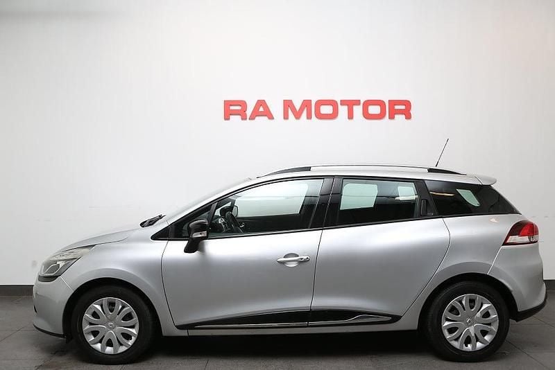 Begagnad Renault Clio GrandTour 90 HK (66 kW) 2014 Silver Kombi