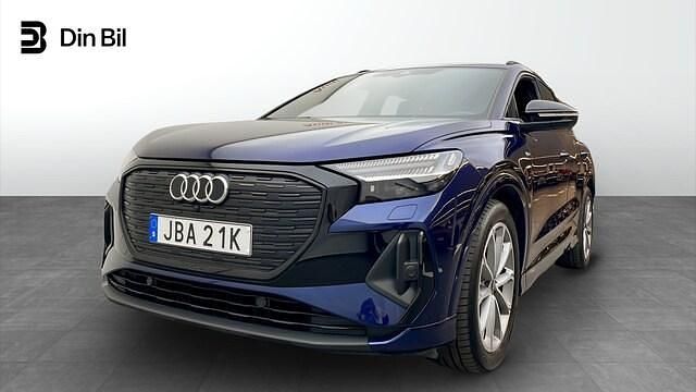 Begagnad Audi Q4 e-tron S-Line 210 kW (286 HK) 2024 Navarrablå metallic SUV