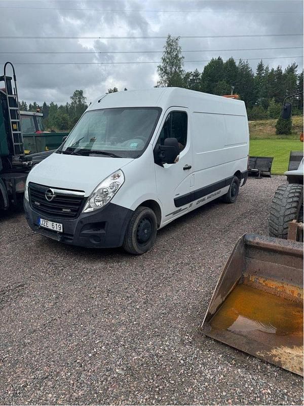 Vit Begagnad 2010 Opel Movano Van | 115 000 kr (Bra pris) - Bild 1/4