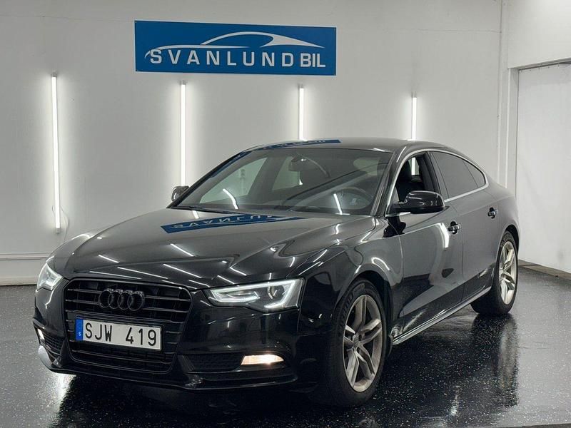 Svart Begagnad 2012 Audi A5 Sportback Halvkombi | 159 800 kr - Bild 1/4