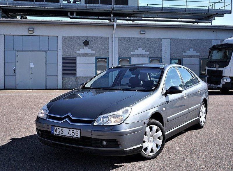 Mörkgrå Begagnad 2004 Citroën C5 Halvkombi | 14 800 kr (Superpris) - Bild 1/4