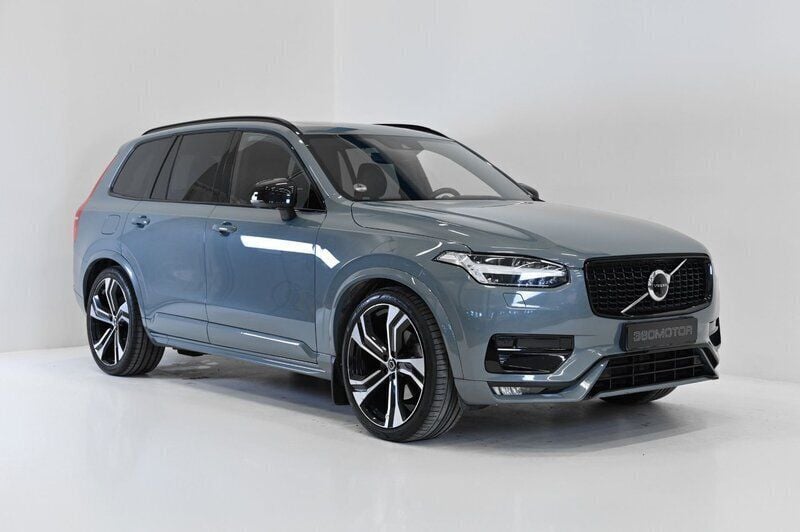 Grå Begagnad 2022 Volvo XC90 R-Design Pro SUV | 549 000 kr (Bra pris) - Bild 1/4