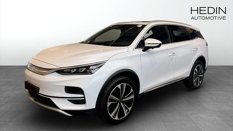 Vit (white) Begagnad 2024 BYD Tang SUV | 729 900 kr (Lite dyr) - Bild 1/4