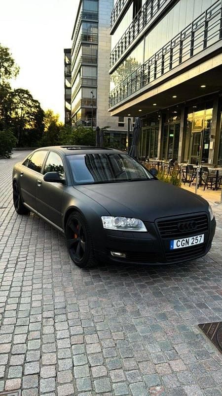Blå Begagnad 2009 Audi A8L Sedan | 80 000 kr - Bild 1/4