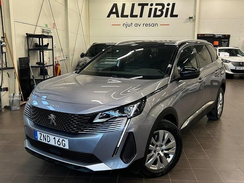 Grå Begagnad 2024 Peugeot 5008 GTi SUV | 359 900 kr (Lite dyr) - Bild 1/3