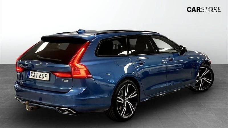 Begagnad Volvo V90 R-Design 303 HK (222 kW) 2020 Blå Kombi