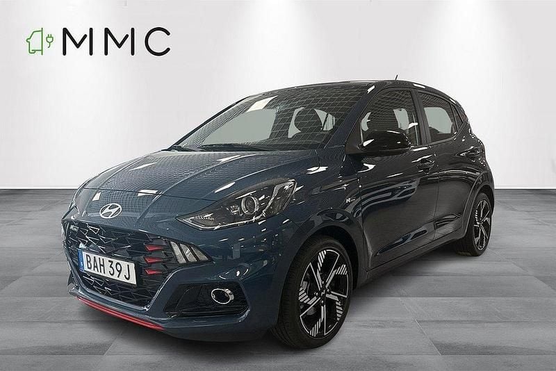 Blå (vibrant blue pearl) Ny 2024 Hyundai i10 N Line Halvkombi | 184 000 kr (Lite dyr) - Bild 1/4