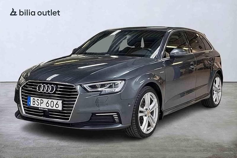 Begagnad Audi A3 Sportback e-tron 2018 Grå Halvkombi