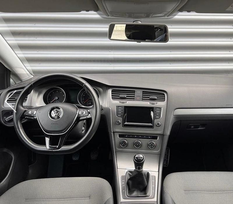 Begagnad VW Golf VII 105 HK (77 kW) 2014