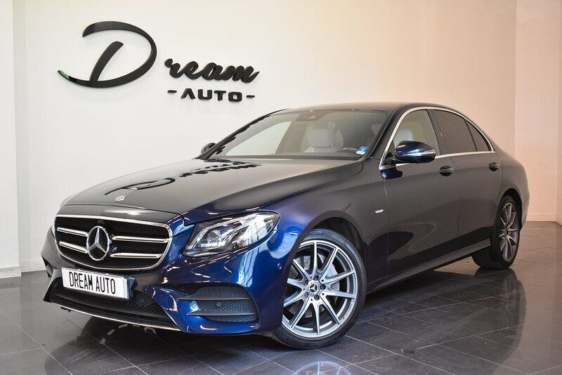 Begagnad 2020 Mercedes E200 AMG Sedan | 399 000 kr - Bild 1/4