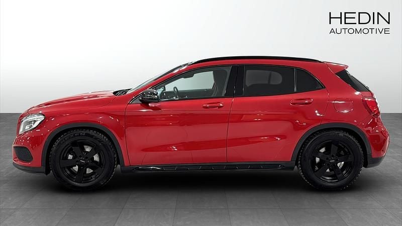 Begagnad Mercedes GLA220 AMG line 177 HK (130 kW) 2016 Svart SUV