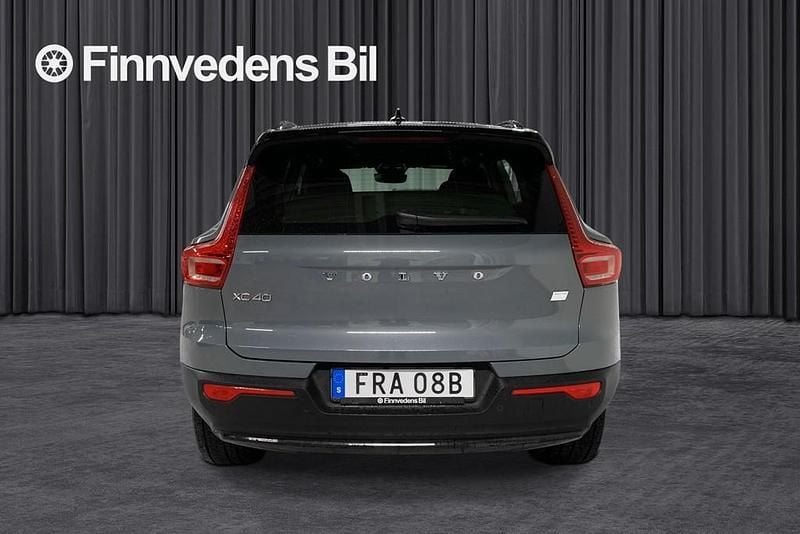 Begagnad Volvo XC40 Single Motor 175 kW (238 HK) 2022 Grå SUV