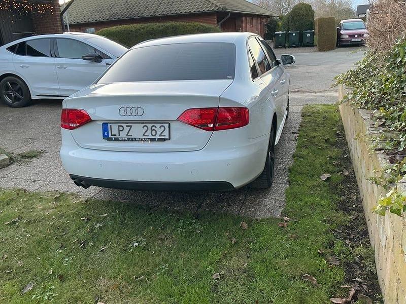 Begagnad 2011 Audi A4 Sedan | 70 000 kr (Marknadspris) - Bild 1/2