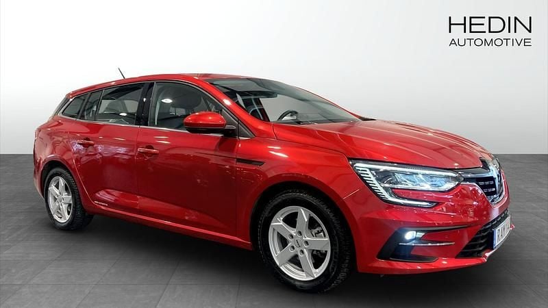 Begagnad Renault Mégane IV 140 HK (102 kW) 2023 Röd Kombi