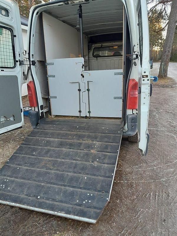 Begagnad Opel Movano 114 HK (83 kW) 2002 Van