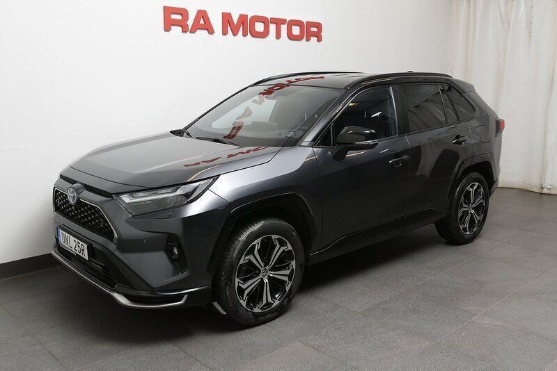 Grå Begagnad 2023 Toyota RAV4 Hybrid Premium SUV | 479 900 kr (Marknadspris) - Bild 1/3