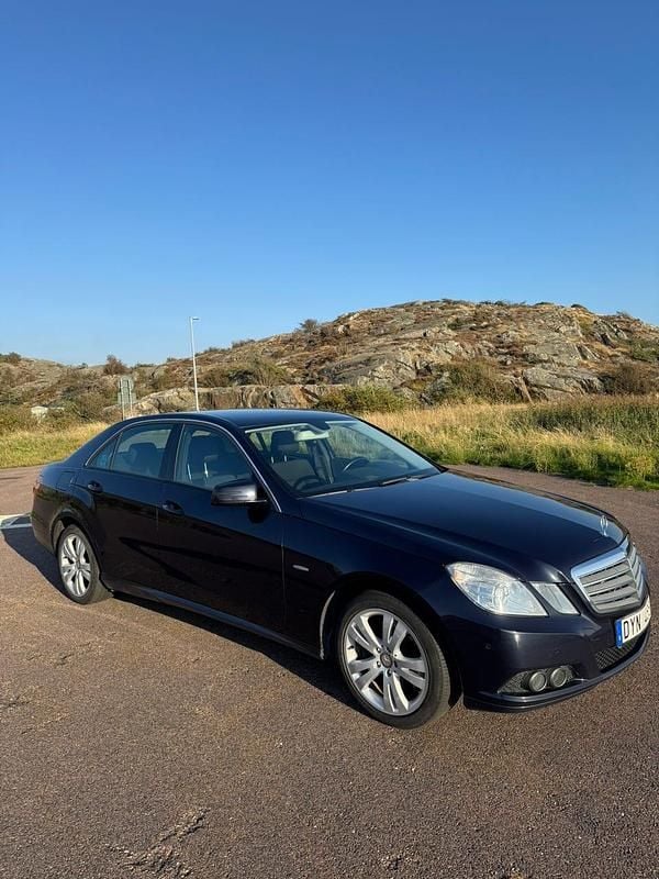 Begagnad 2010 Mercedes E350 Sedan | 70 000 kr (Marknadspris) - Bild 1/4