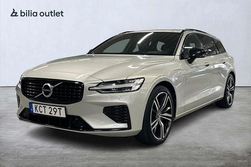 Vit Begagnad 2020 Volvo V60 R-Design Kombi | 339 900 kr (Marknadspris) - Bild 1/4