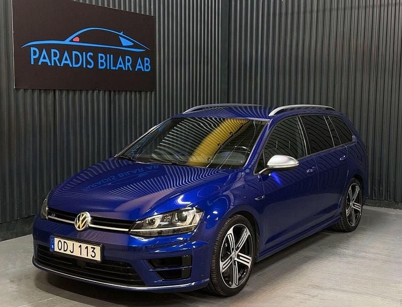 Blå Begagnad 2016 VW Golf VII R Kombi | 239 900 kr (Marknadspris) - Bild 1/4