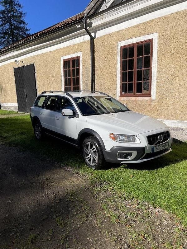 Vit Begagnad 2012 Volvo XC70 Summum SUV | 95 000 kr (Superpris) - Bild 1/3