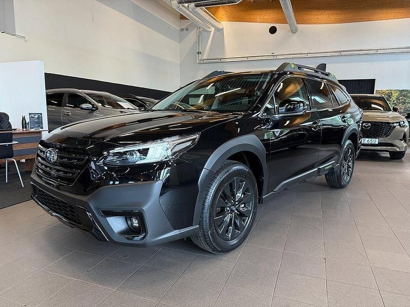 Svart Ny 2024 Subaru Outback SUV | 476 800 kr - Bild 1/4