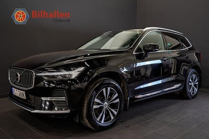 Svart Begagnad 2023 Volvo XC60 Core SUV | 359 000 kr - Bild 1/4