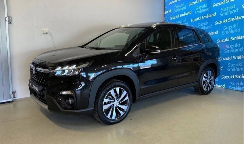 Svart Begagnad 2021 Suzuki SX4 S-Cross SUV | 335 000 kr - Bild 1/4