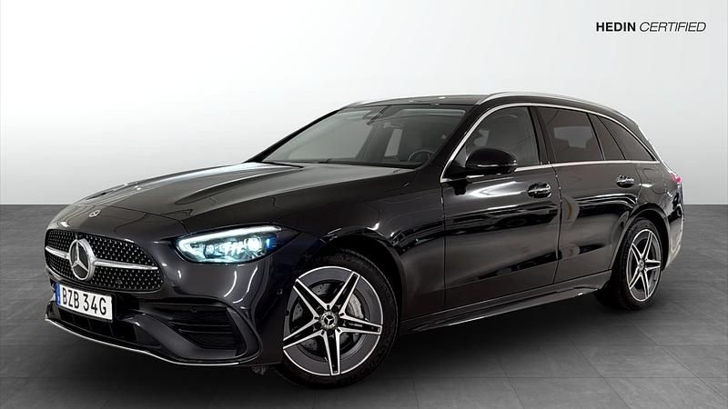 Grå (grey) Begagnad 2022 Mercedes C300e AMG line Kombi | 379 900 kr (Dyr) - Bild 1/4