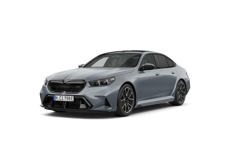 Grå Begagnad 2024 BMW M5 Comfort Edition Sedan | 1 499 500 kr - Bild 1/4