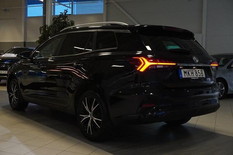 Begagnad MG MG5 EV 114 kW (156 HK) 2022 Svart Kombi