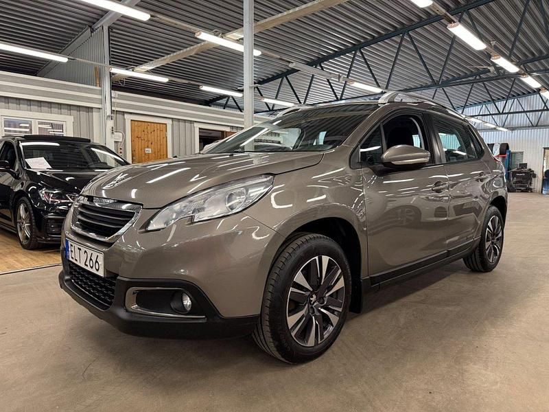 Grå Begagnad 2016 Peugeot 2008 SUV | 78 900 kr (Lite dyr) - Bild 1/4
