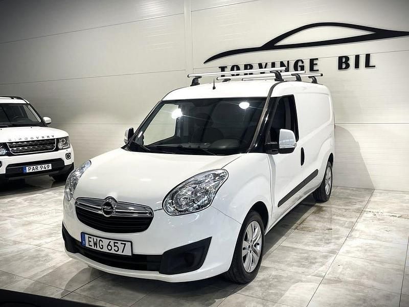 Begagnad Opel Combo 95 HK (69 kW) 2018 Vit Minibuss
