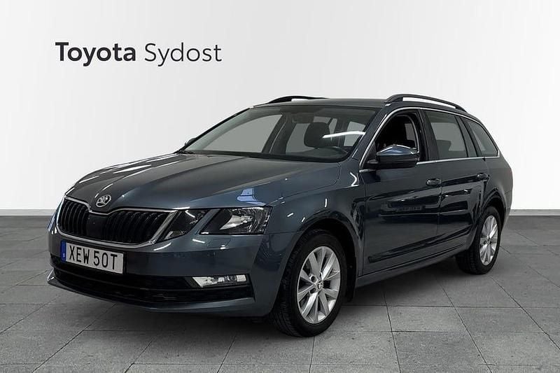 Begagnad Skoda Octavia Ambition 116 HK (85 kW) 2020 Grå Kombi