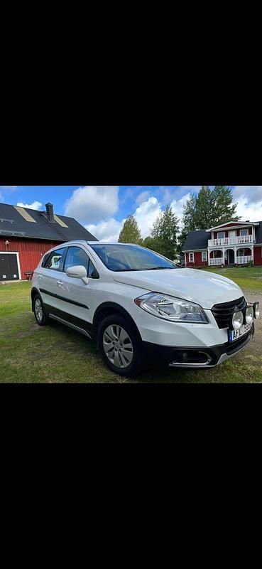 Begagnad 2014 Suzuki SX4 Kombi | 97 000 kr (Dyr) - Bild 1/4