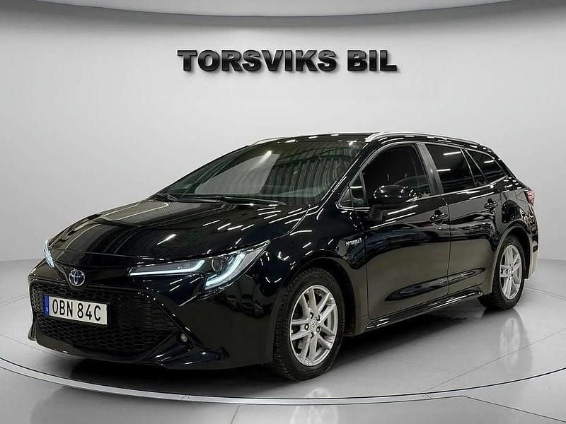 Begagnad Toyota Corolla Style 122 HK (89 kW) 2019 Svart Kombi