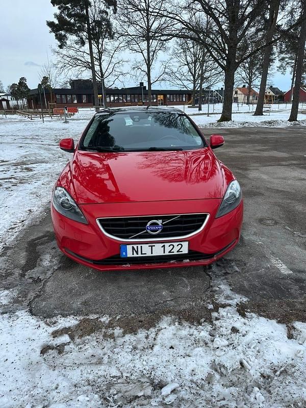 Begagnad Volvo V40 115 HK (84 kW) 2015